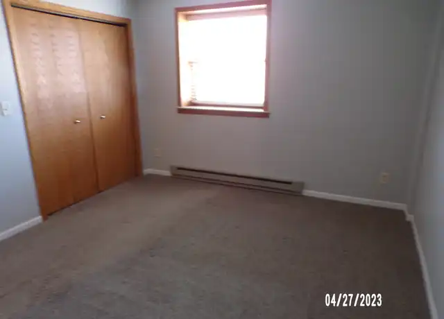 Property at 210 37th Ave E Unit 206, Superior, WI, 54880, 3 beds, 1 bath, [object Object]