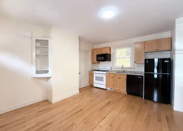 Property at 2 Orchard St Unit 8-2, Cambridge, MA, 02140, 1 bed, 1 bath, [object Object]