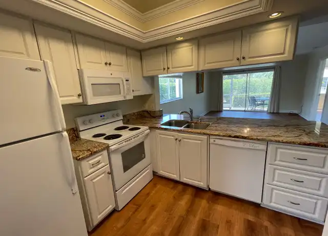 Property at 226 Pebble Beach Blvd, Naples, FL, 34113, 3 beds, 2 baths, [object Object]