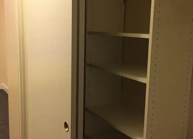 Property at Washington Plaza Apartments - 1129 SW Washington St, Portland, OR, 97205, 0 beds, 1 bath, [object Object]