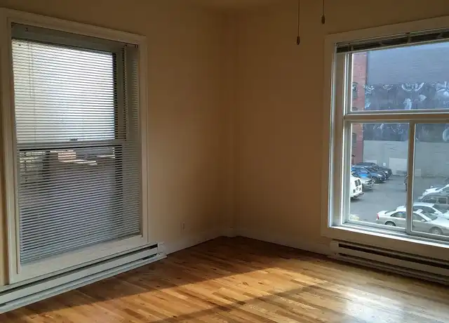 Property at Washington Plaza Apartments - 1129 SW Washington St, Portland, OR, 97205, 0-1 beds, 1 bath, [object Object]