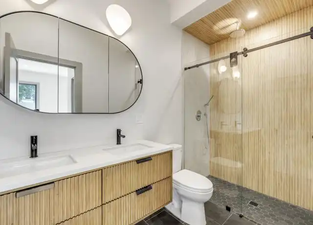 Property at 566 E 3rd St, South Boston, MA, 02127, 3 beds, 3 baths, [object Object]