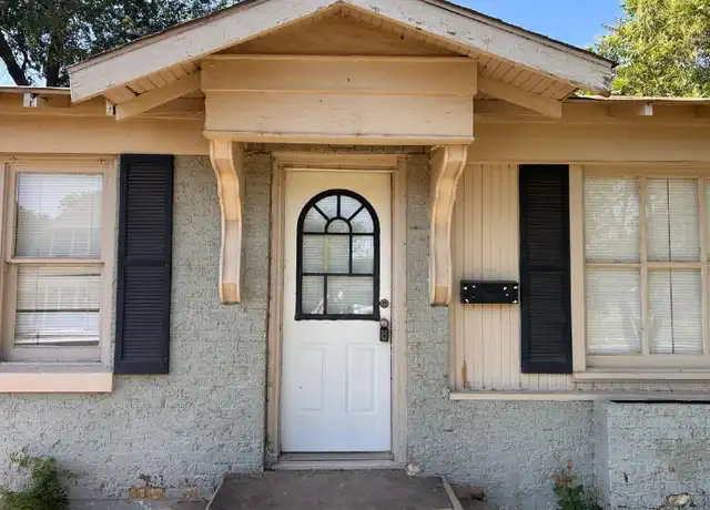 Property at 1921 27th St, Lubbock, TX, 79411, 3 beds, 2 baths, [object Object]
