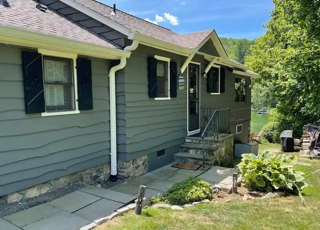 Property at 20 Windmill Rd, New Fairfield, CT, 06812, 2 beds, 2 baths, [object Object]