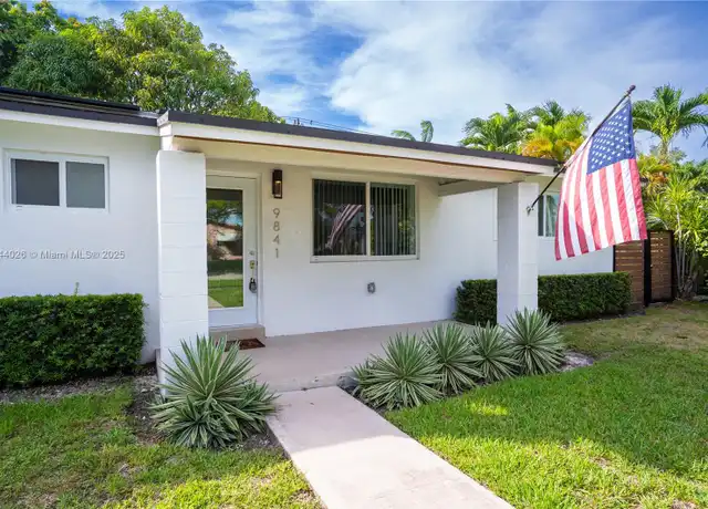 Property at 9841 Dominican Dr, Cutler Bay, FL, 33189, 3 beds, 2 baths, [object Object]