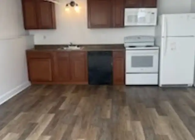 Property at 5300 Reading Rd Apt 5 OWNER PAYS ALL UTILITIES, Cincinnati, OH, 45237, 2 beds, 1 bath, [object Object]