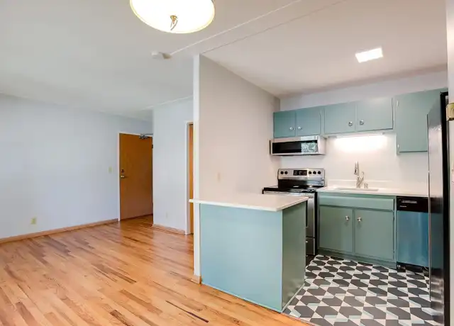 Property at 90 Virginia St Unit 101, St Paul, MN, 55102, 1 bed, 1 bath, [object Object]