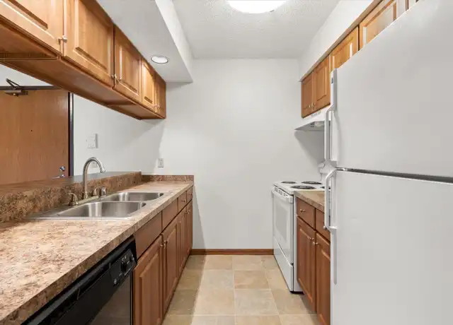 Property at 7515 W Drexel Ave, Franklin, WI, 53132, 1 bed, 1 bath, [object Object]