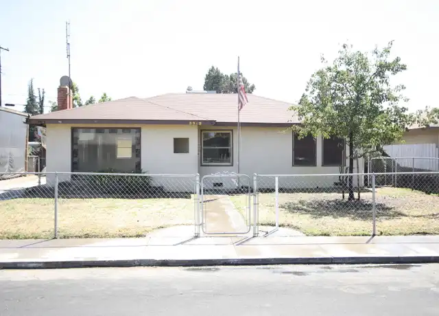 Property at 3912 Kenmore Dr N, Fresno, CA, 93703, 3 beds, 1 bath, [object Object]