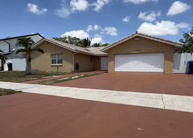 Property at 20047 NW 64th Pl, Hialeah, FL, 33015, 4 beds, 2 baths, [object Object]