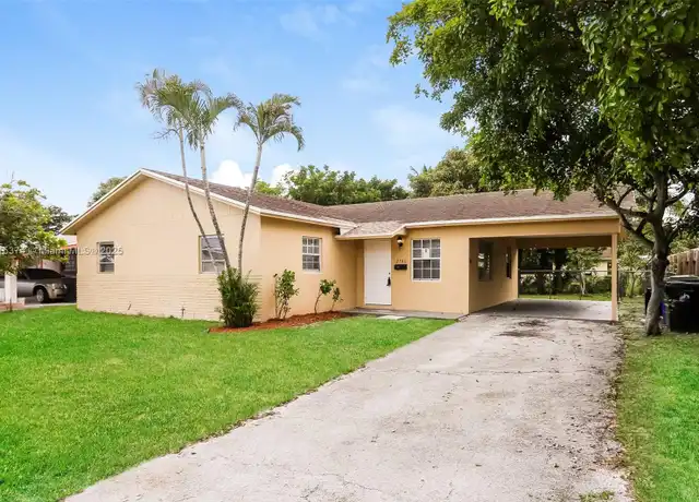 Property at 2740 SW 7th St, Fort Lauderdale, FL, 33312, 4 beds, 2 baths, [object Object]