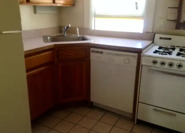 Property at 636 Maryland Ave Unit 1, Shadyside, PA, 15232, 2 beds, 1 bath, [object Object]