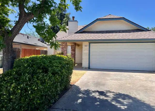 Property at 2555 N Dewey Ave, Fresno, CA, 93722, 3 beds, 2 baths, [object Object]