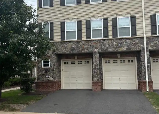 Property at 11170 Wortham Crest Cir, Manassas, VA, 20109, 3 beds, 2.5 baths, [object Object]