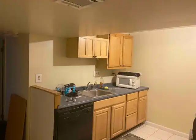 Property at 5927 Holland Rd, Rockville, MD, 20851, 6 beds, 3 baths, [object Object]