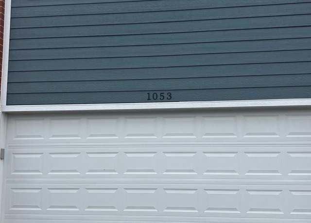 Photo of 1053 Gillespie Ln, Yorkville, IL 60560