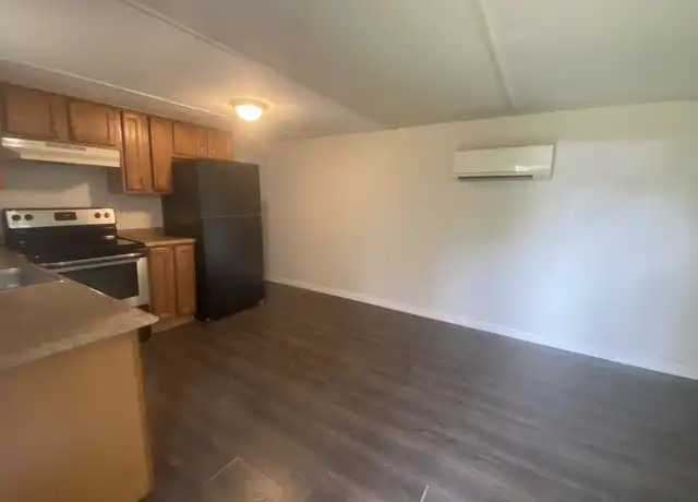Property at 38313 Tucker Rd Unit 3, Zephyrhills, FL, 33542, 2 beds, 1 bath, [object Object]