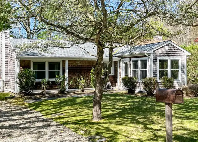 Property at 78 Nautilus St, Jamestown, RI, 02835, 2 beds, 1 bath, [object Object]
