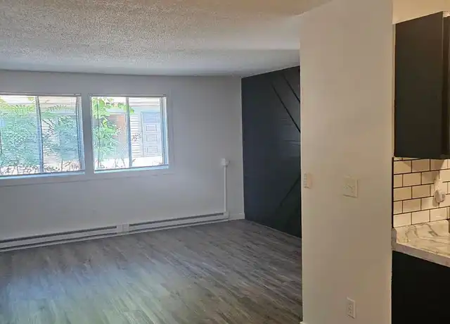 Property at 6239 SE 5th St Unit 6205-31, Des Moines, IA, 50315, 1 bed, 1 bath, [object Object]