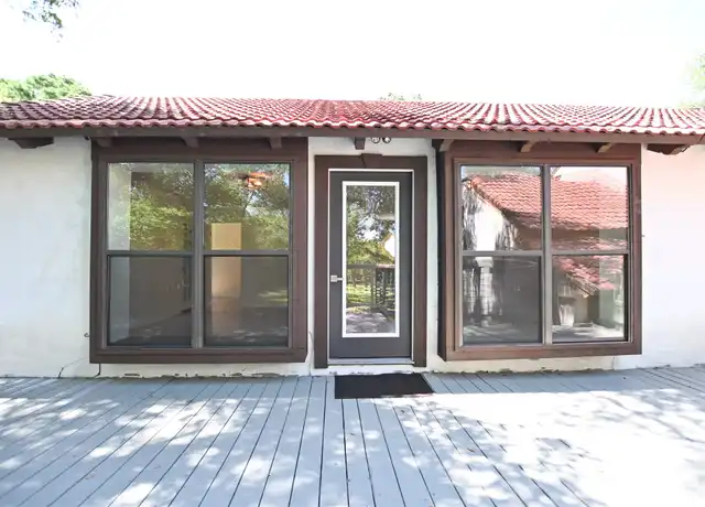 Property at 1 Lovers Ln Unit 2, Dickinson, TX, 77539, 2 beds, 1 bath, [object Object]