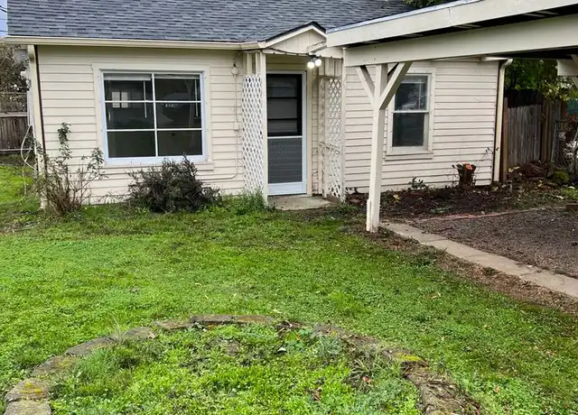 Property at 434 W Shenandoah St, Roseburg, OR, 97471, 2 beds, 1 bath, [object Object]