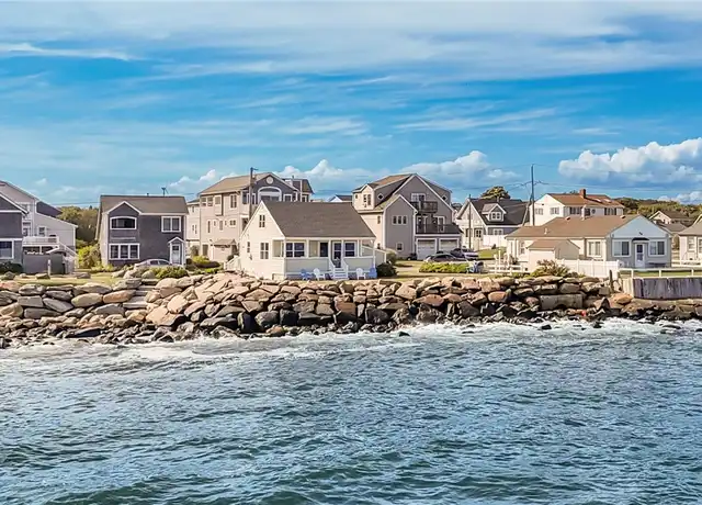 Property at 28 Glenwood Ave, Narragansett, RI, 02882, 3 beds, 1 bath, [object Object]