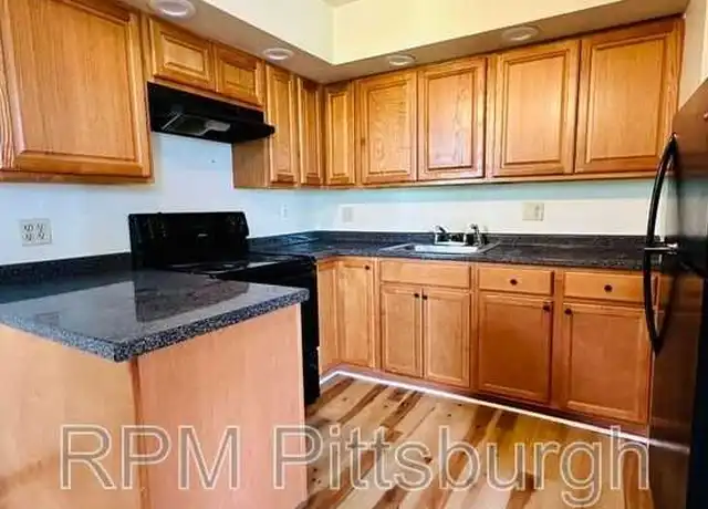 Property at 2121 Milligan Ave Unit 5, Pittsburgh, PA, 15218, 2 beds, 1 bath, [object Object]