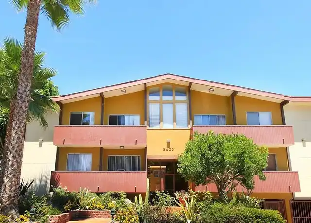 Property at Chateau Parkside Apartments - 3400 Vinton Ave, Los Angeles, CA, 90034, 0 beds, 1 bath, Contact for Price