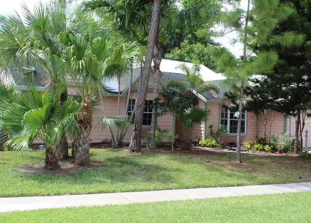 Property at 785 Juniper Pl, Wellington, FL, 33414, 4 beds, 2 baths, [object Object]