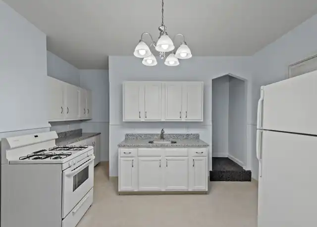 Property at 565 6th St, Pitcairn, PA, 15140, 2 beds, 1 bath, [object Object]