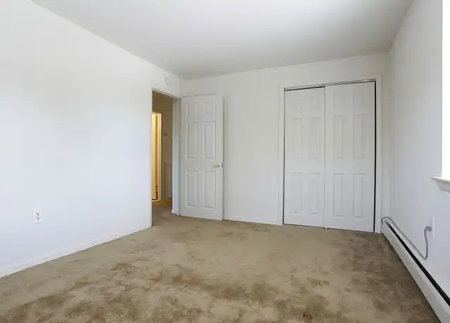 Property at Aston Pointe - 5001 Pennell Rd, Aston, PA, 19014, 1-2 bed, 1 bath, [object Object]