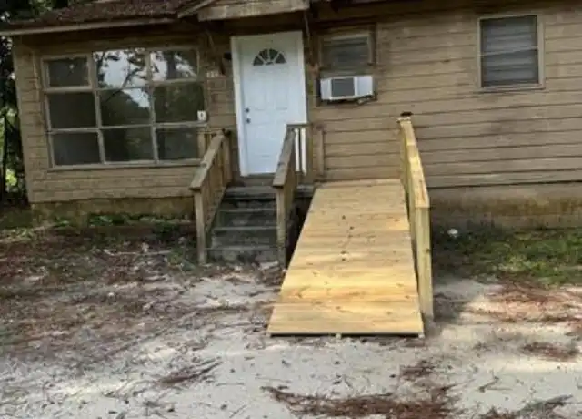 Property at 623 E Brookwood Dr, Valdosta, GA, 31601, 2 beds, 1 bath, [object Object]