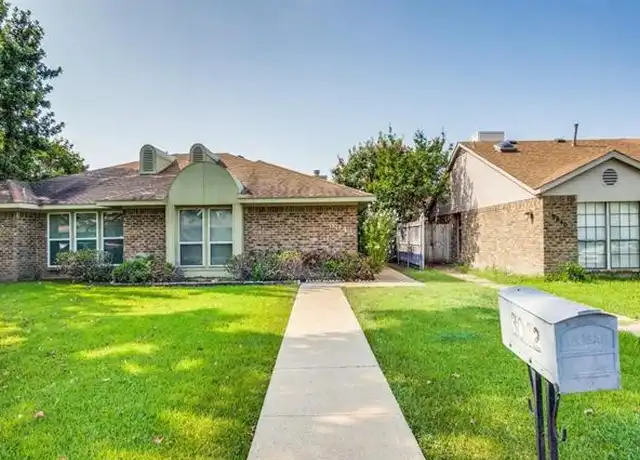 Property at 3042 Airhaven St, Dallas, TX, 75229, 2 beds, 2 baths, [object Object]