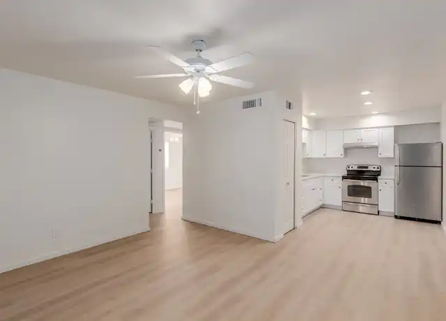 Property at 1815 E Sheridan St Unit 04, Phoenix, AZ, 85006, 2 beds, 1 bath, [object Object]