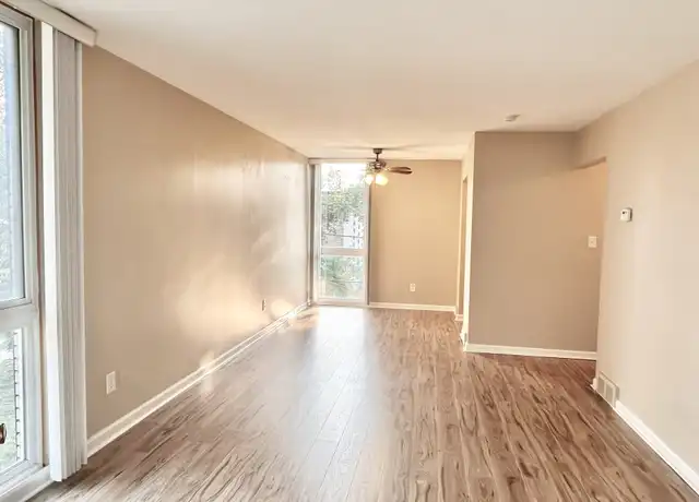 Property at 4030 W 13 Mile Rd Unit K3, Royal Oak, MI, 48073, 1 bed, 1 bath, [object Object]