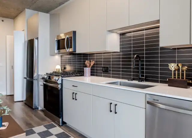 Property at 1125 W Carroll Ave, Chicago, IL, 60607, 0 beds, 1 bath, [object Object]