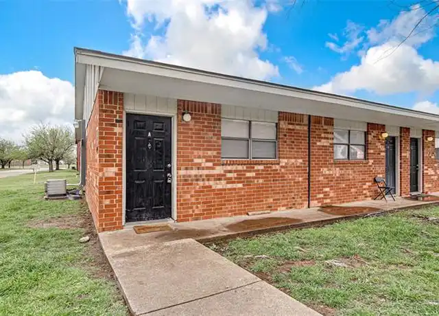 Property at 1709 Short St Unit A, Cleburne, TX, 76033, 1 bed, 1 bath, [object Object]