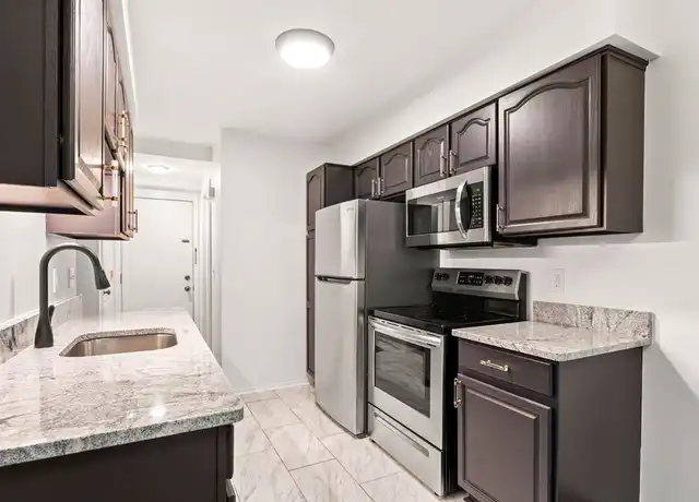 Property at 3034 Forest Creek Ct, Ann Arbor, MI, 48108, 2 beds, 1.5 baths, [object Object]