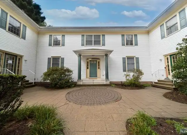 Property at 5 Eastview Ter Unit B, Demarest, NJ, 07627, 2 beds, 2 baths, [object Object]