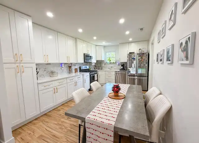 Property at 3300 Johns Ct, Bensalem, PA, 19020, 2 beds, 1 bath, [object Object]