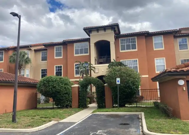 Property at 5572 Metrowest Blvd Unit 5-104, Orlando, FL, 32811, 2 beds, 2 baths, [object Object]