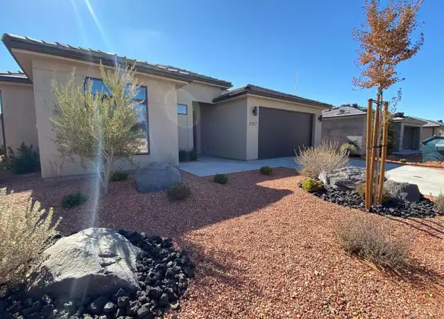 Property at 997 W Jonathon Dr, Washington, UT, 84780, 3 beds, 2 baths, [object Object]