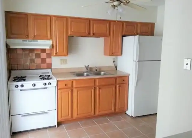 Property at 921 Pius Ln Unit 921-1, Bettendorf, IA, 52722, 1 bed, 1 bath, [object Object]