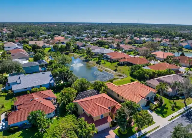 Property at 5005 Old Pond Dr, Naples, FL, 34104, 4 beds, 2.5 baths, [object Object]