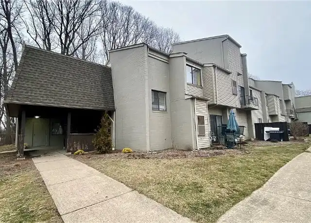Property at 38365 North Ln Unit G210, Willoughby, OH, 44094, 3 beds, 1 bath, [object Object]
