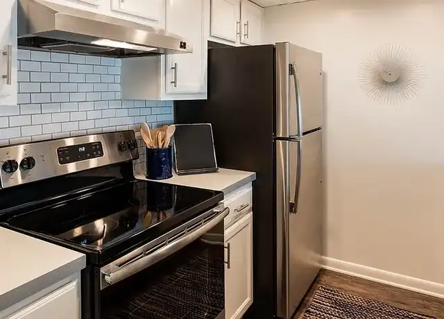 Property at Arrive Alexandria - 240 Yoakum Pkwy, Alexandria, VA, 22304, 1-2 bed, 1-2 bath, [object Object]
