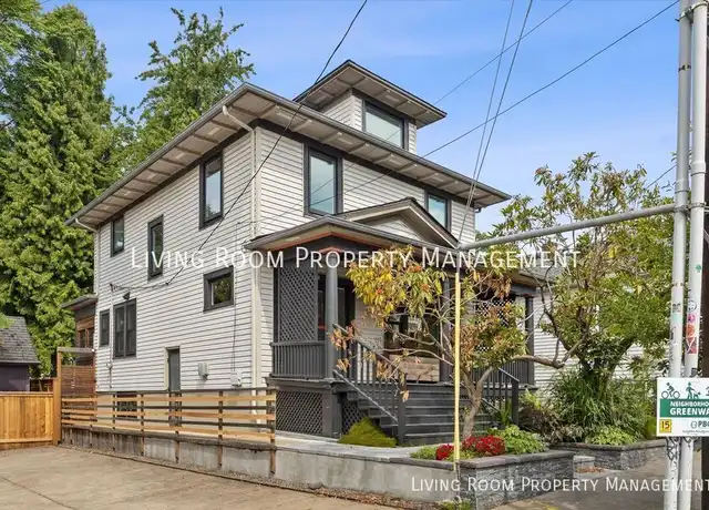 Property at 819 SE 16th Ave, Portland, OR, 97214, 4 beds, 2.5 baths, [object Object]