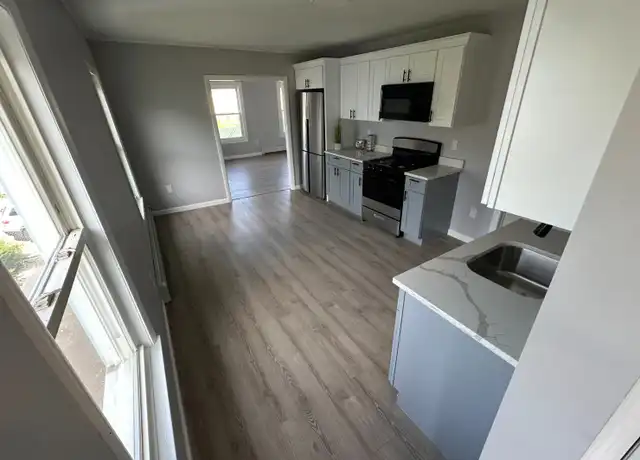 Property at 290 Orange St, Waterbury, CT, 06704, 3 beds, 2 baths, [object Object]