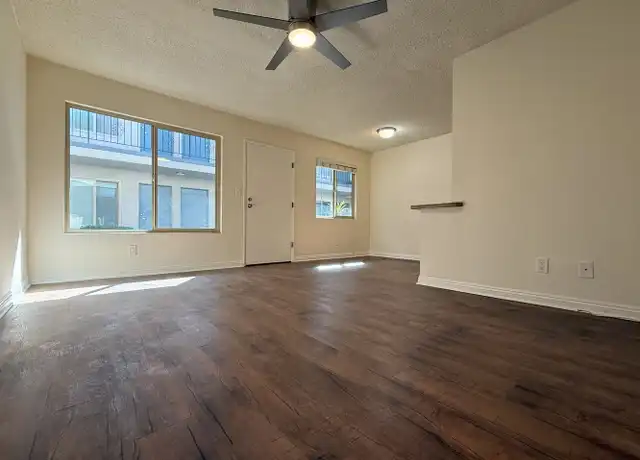 Property at 12939 Bonaparte Ave Unit 8, Los Angeles, CA, 90066, 1 bed, 1 bath, [object Object]