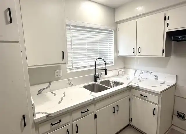 Property at 6809 Baird Ave Unit 3, Reseda, CA, 91335, 0 beds, 1 bath, [object Object]